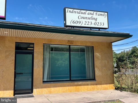 Photo of 441 Millstone Road #4, MILLSTONE TOWNSHIP, NJ 08510 (MLS # NJMM2004054)