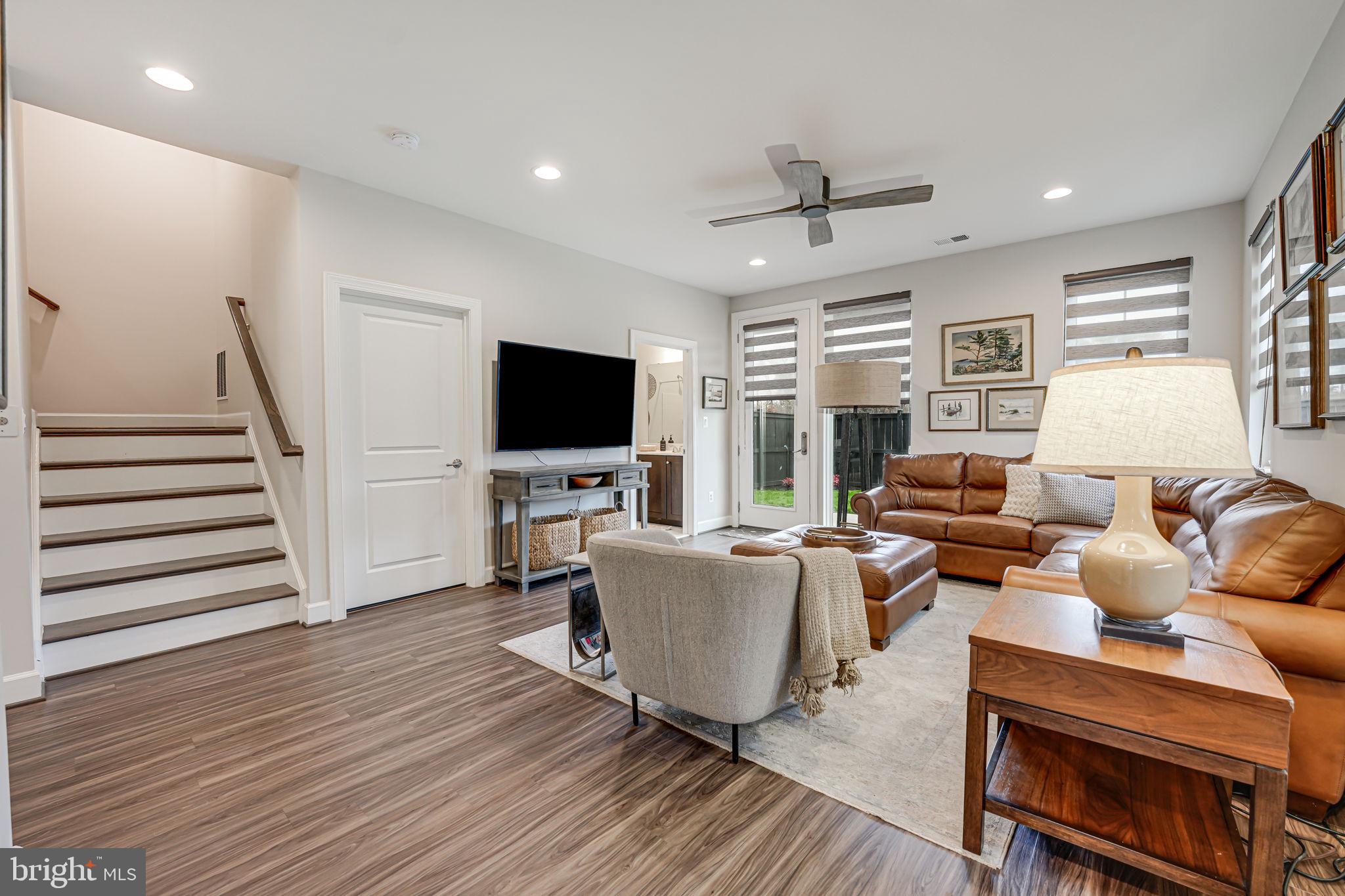 631 ANGELFISH WAY