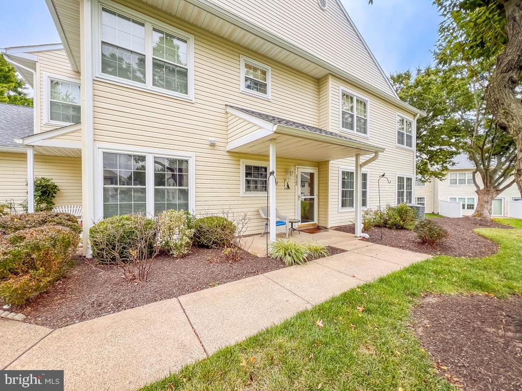 Welcome to this beautifully updated first-floor condo in the highly desirable Brookstone community of Yardley. This 2-bedroom, 2-bath home offers a perfect blend of comfort and style with its modern upgrades and open, light-filled layout. The spacious living room/dining room includes a fireplace for those cozy Fall nights. The eat-in kitchen has ample cabinet space, a seamless Corian Counter and a breakfast area overlooking the front yard. The primary bedroom features 2 walk-in closets and a renovated En-suite bath, including a Jacuzzi tub, stall shower and double vanity. The second bedroom and updated full hall bath provide flexibility for guests or a home office. This bathroom features an updated vanity on lovely tiled flooring. Enjoy the convenience of an attached garage with a floored attic for extra storage and the ease of single-level living. The laundry room is conveniently located down its own hall. This home is tucked away in a great spot that offers plenty of privacy. Brookstone residents also benefit from fantastic community amenities, including a pool, tennis courts, and basketball courts. Located just minutes from shopping, dining, major roadways, and public transportation, this move-in-ready home combines low-maintenance living with a prime location. Don’t miss your opportunity to call Brookstone home!