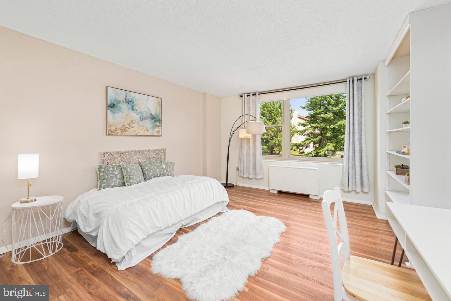 ROLAND PARK - Residential Lease