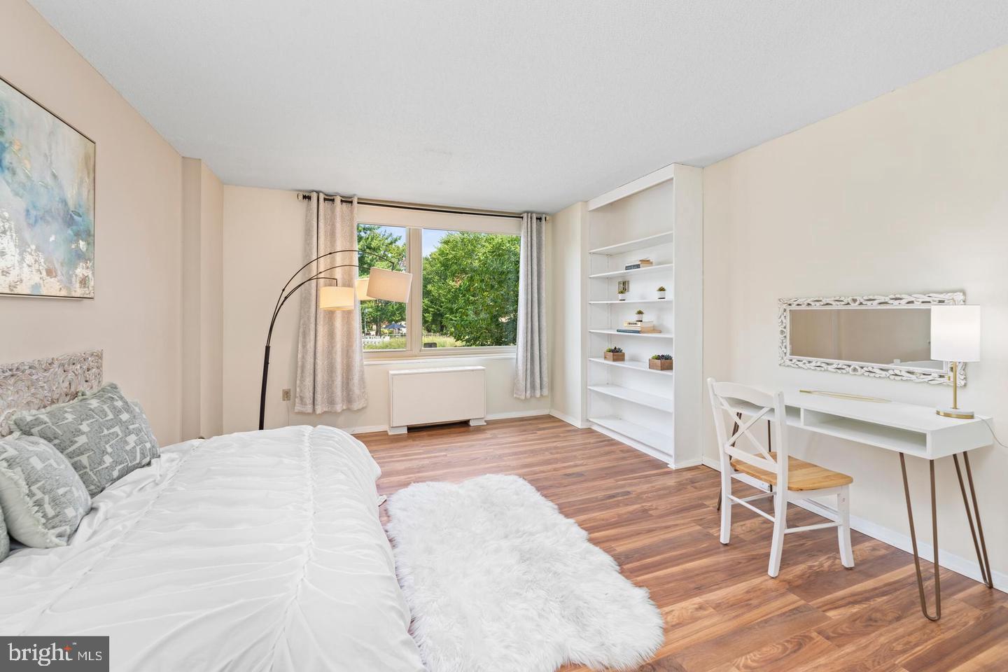 ROLAND PARK - Residential Lease