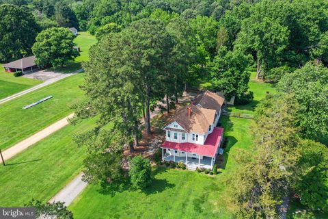 370 KING CARTER DRIVE IRVINGTON VA 22480