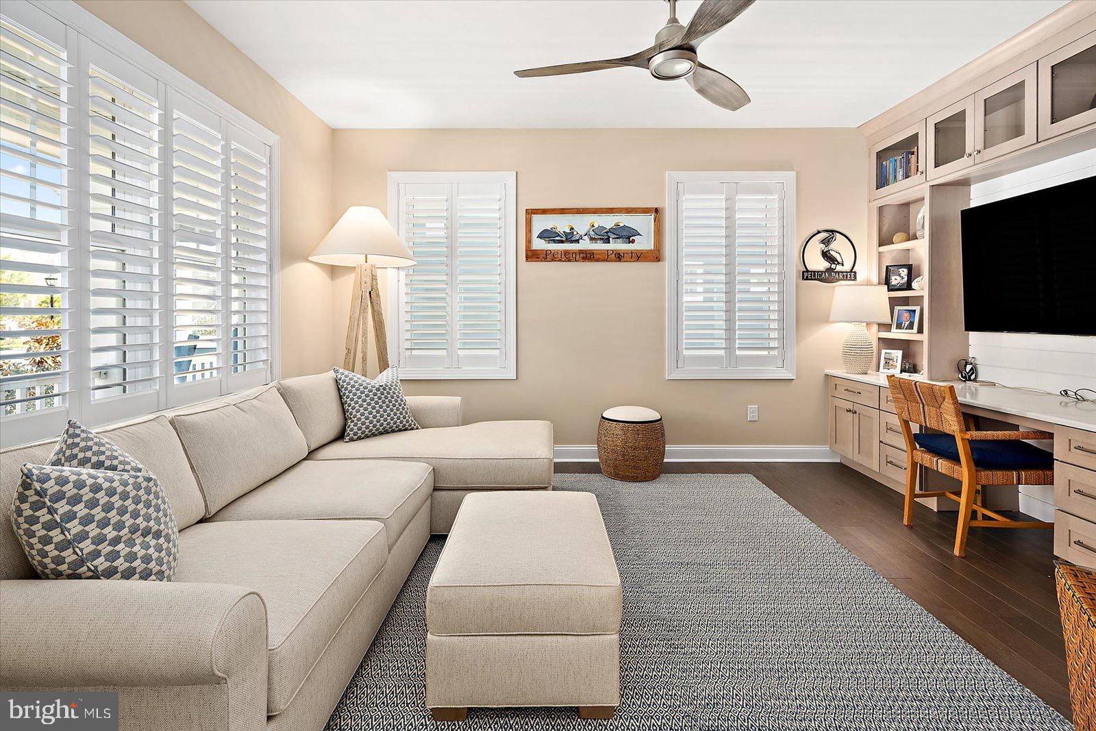 BAYSIDE - Residential
