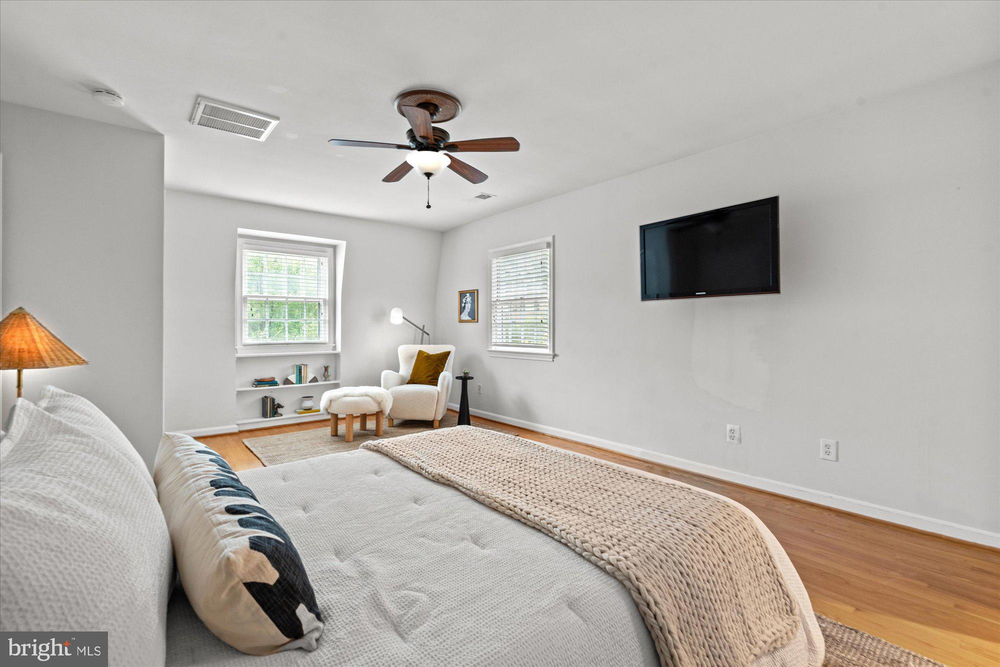 COLLEGE PARK - Residential