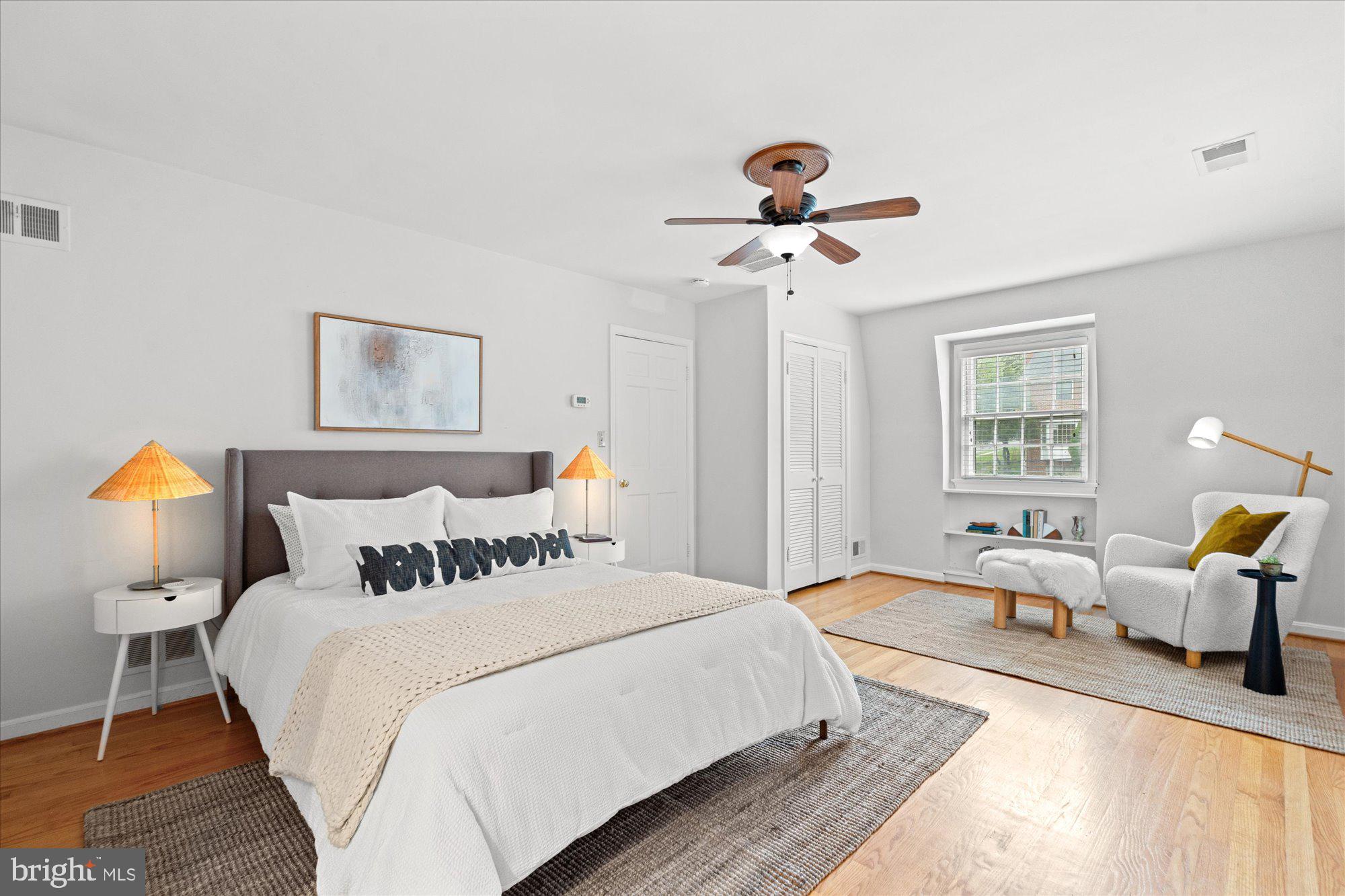 COLLEGE PARK - Residential