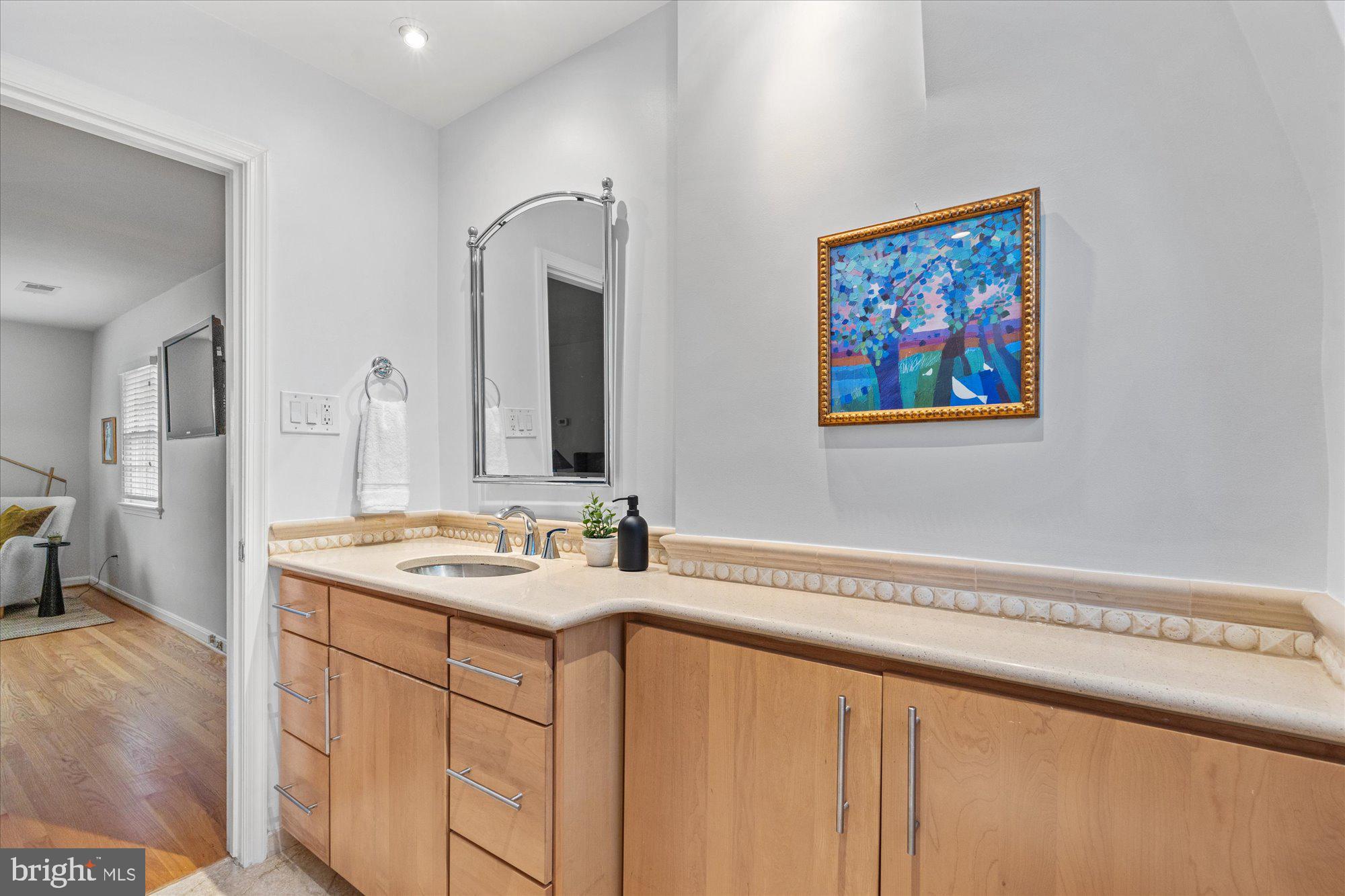 COLLEGE PARK - Residential