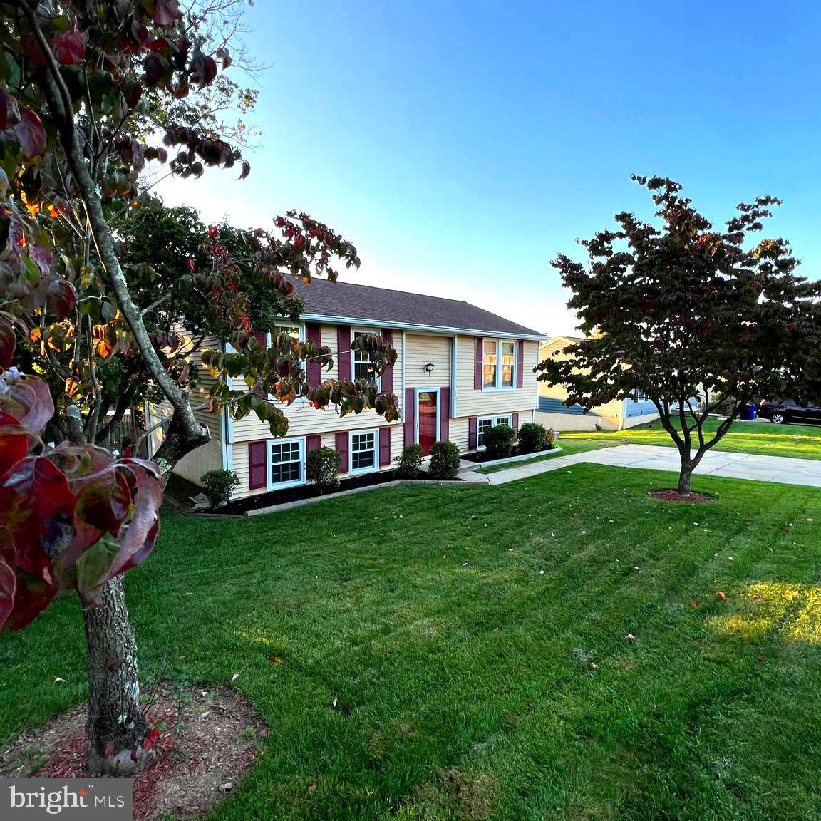 MT AIRY VILLAGE - Residential