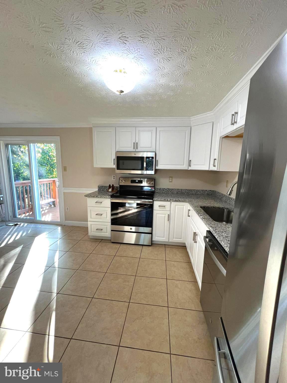 MT AIRY VILLAGE - Residential