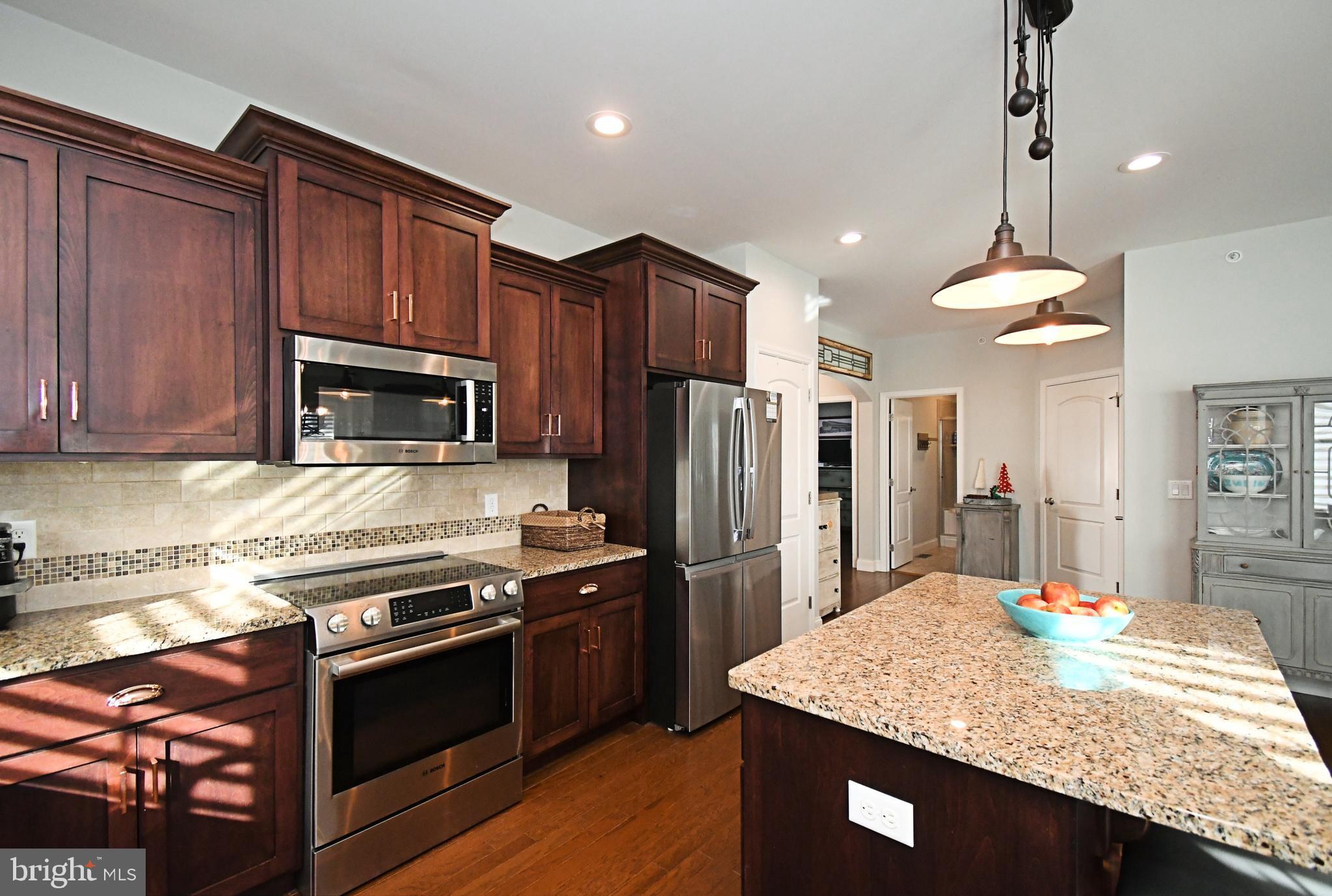 THE WOODS AT ROCK RAYMOND - Residential