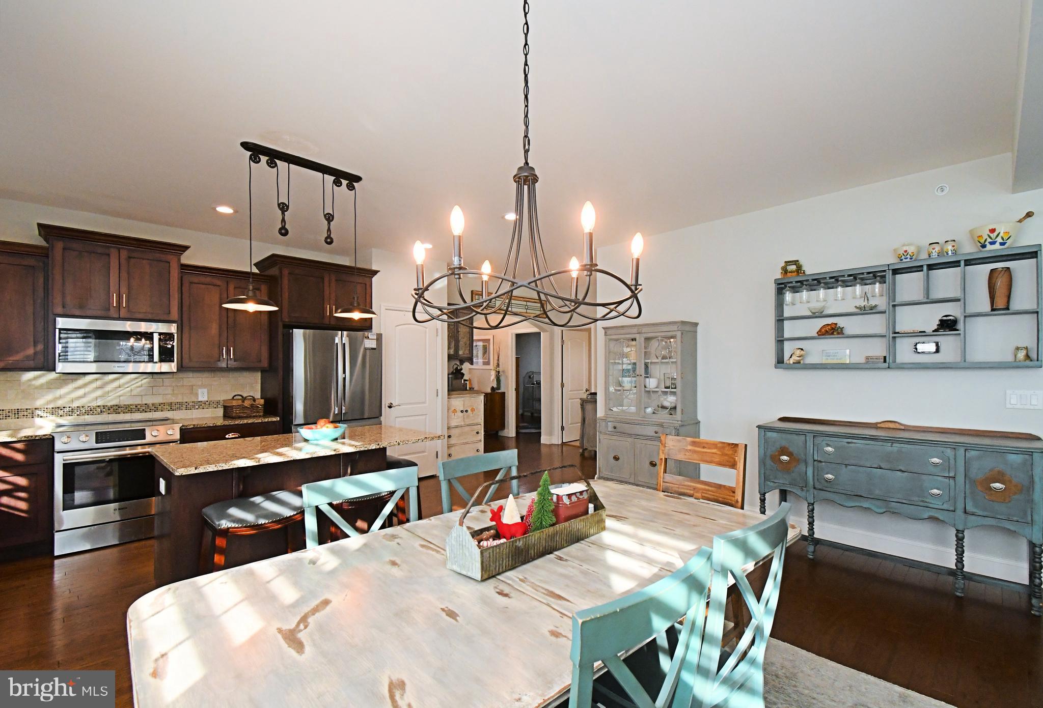 THE WOODS AT ROCK RAYMOND - Residential