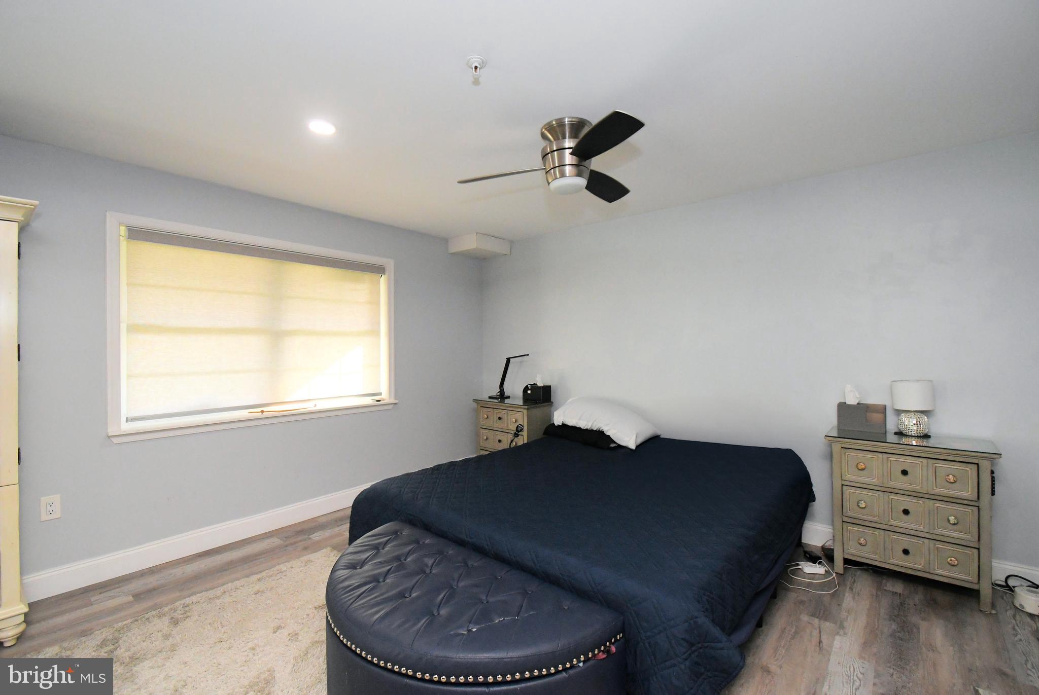 THE WOODS AT ROCK RAYMOND - Residential