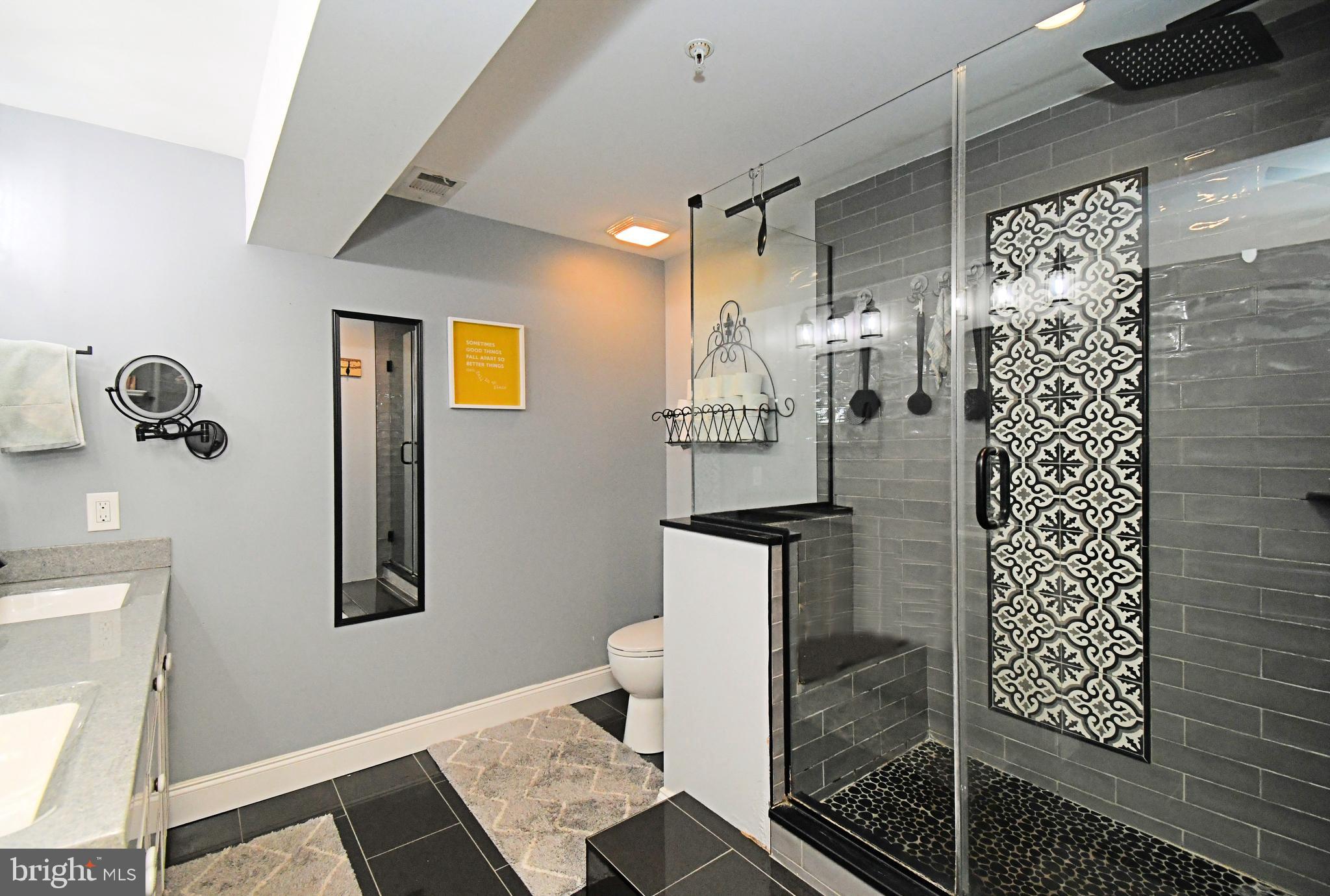 THE WOODS AT ROCK RAYMOND - Residential