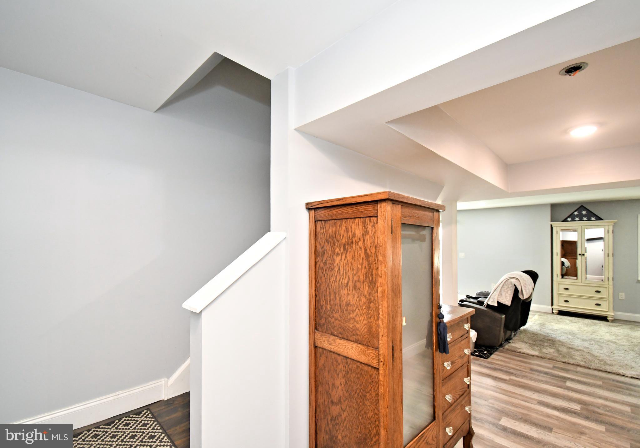 THE WOODS AT ROCK RAYMOND - Residential