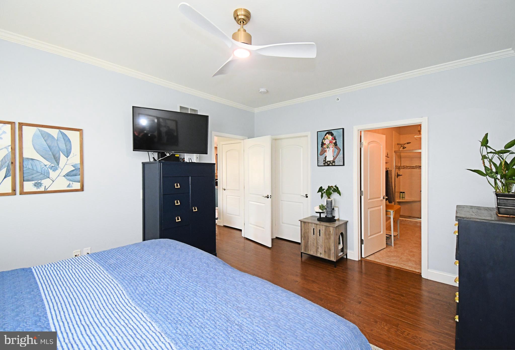 THE WOODS AT ROCK RAYMOND - Residential