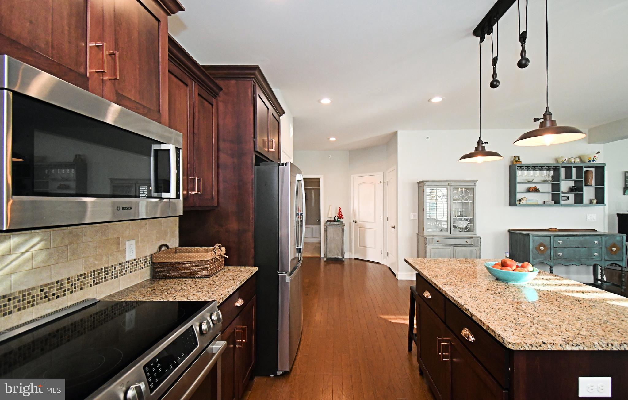 THE WOODS AT ROCK RAYMOND - Residential