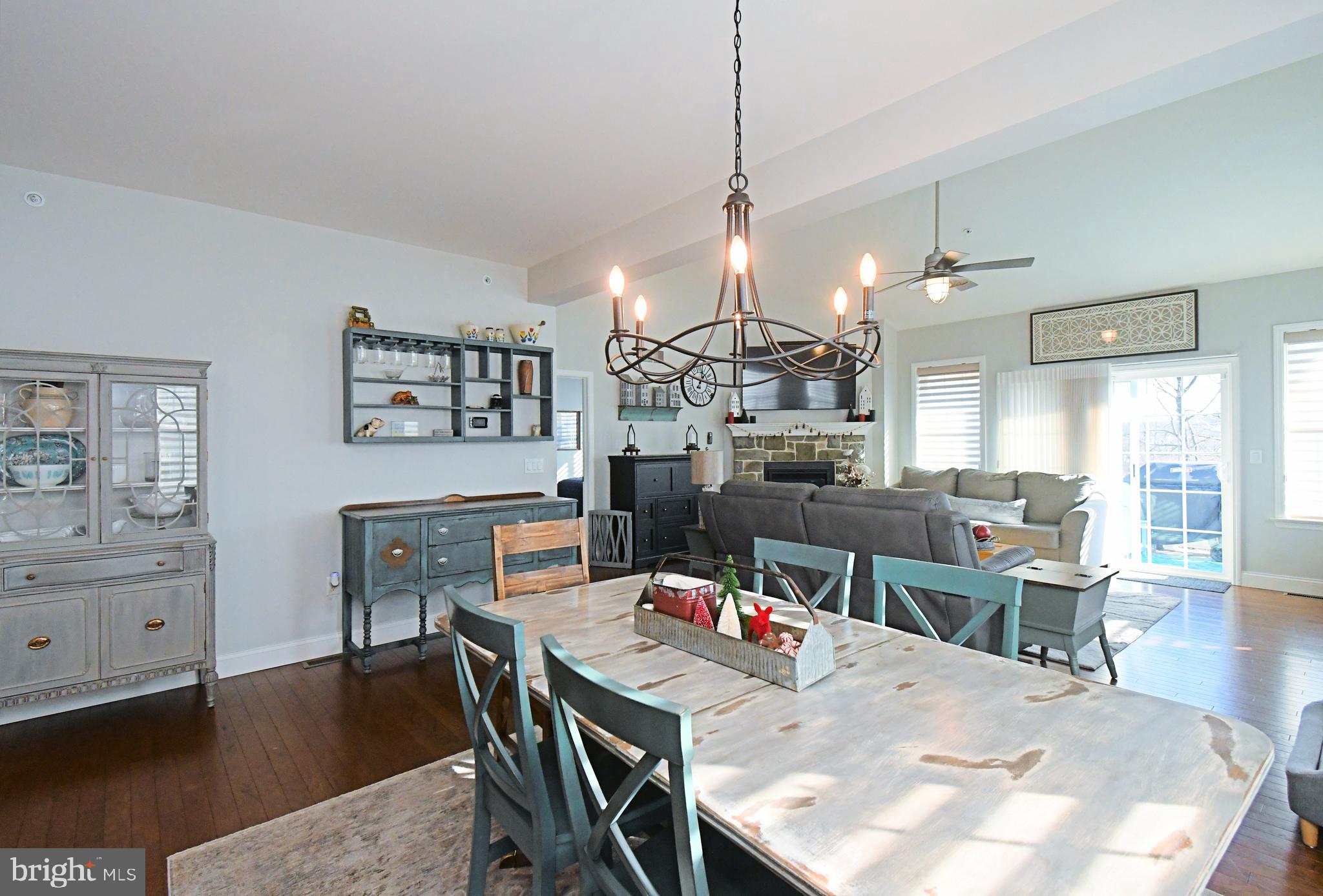 THE WOODS AT ROCK RAYMOND - Residential