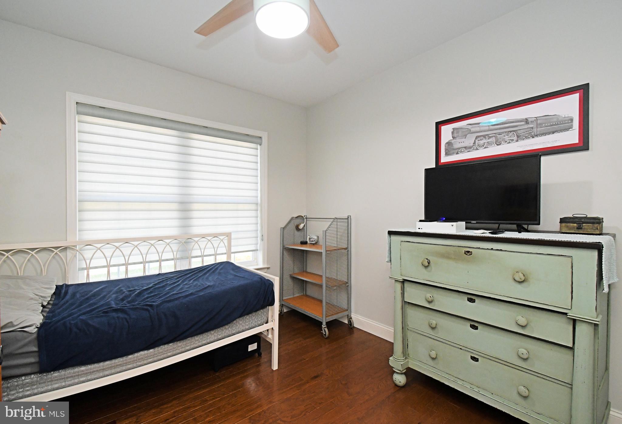 THE WOODS AT ROCK RAYMOND - Residential