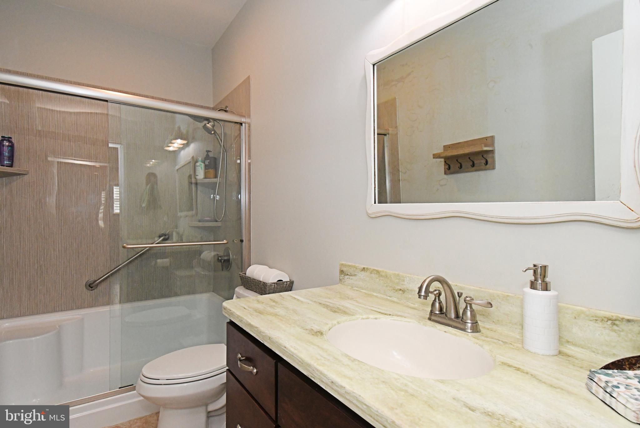 THE WOODS AT ROCK RAYMOND - Residential