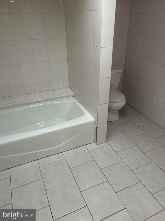 ARONIMINK - Residential Lease