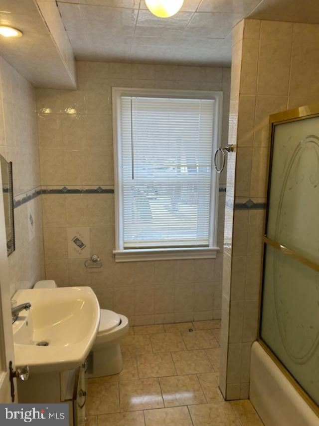 ARONIMINK - Residential Lease