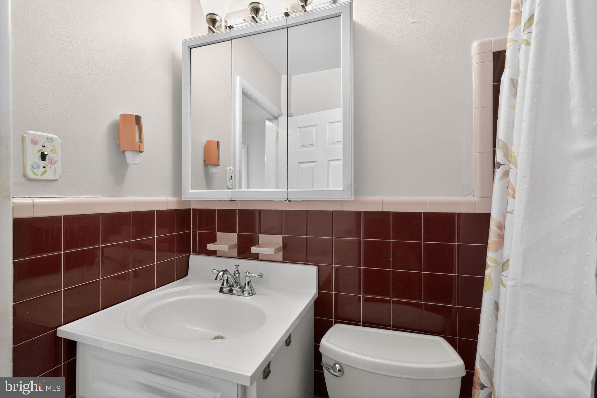 BUSTLETON - Residential