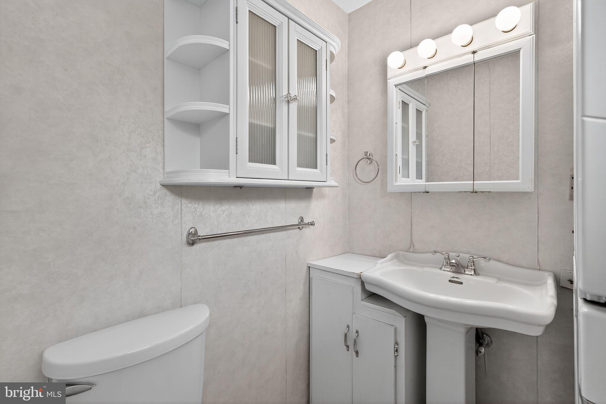 BUSTLETON - Residential