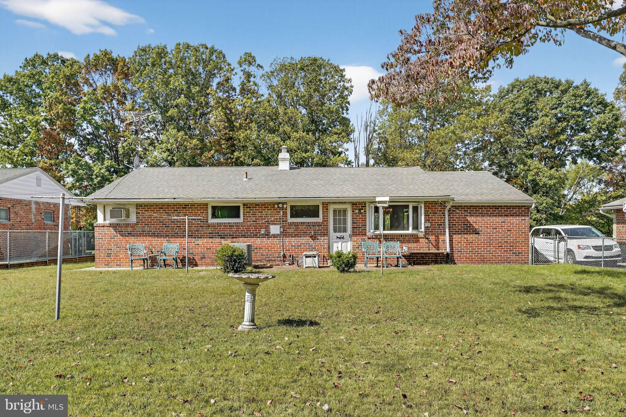 BUSTLETON - Residential