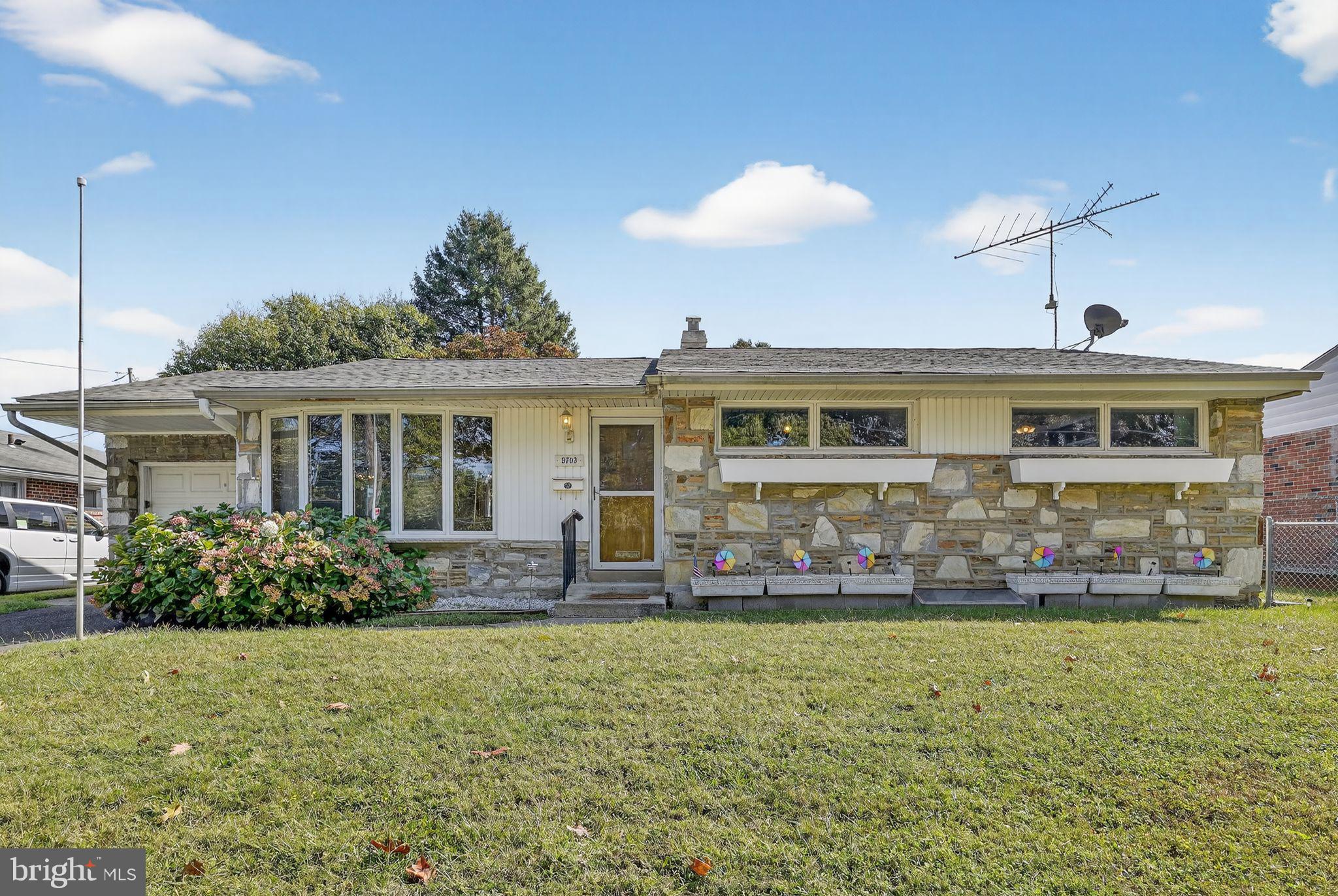 BUSTLETON - Residential