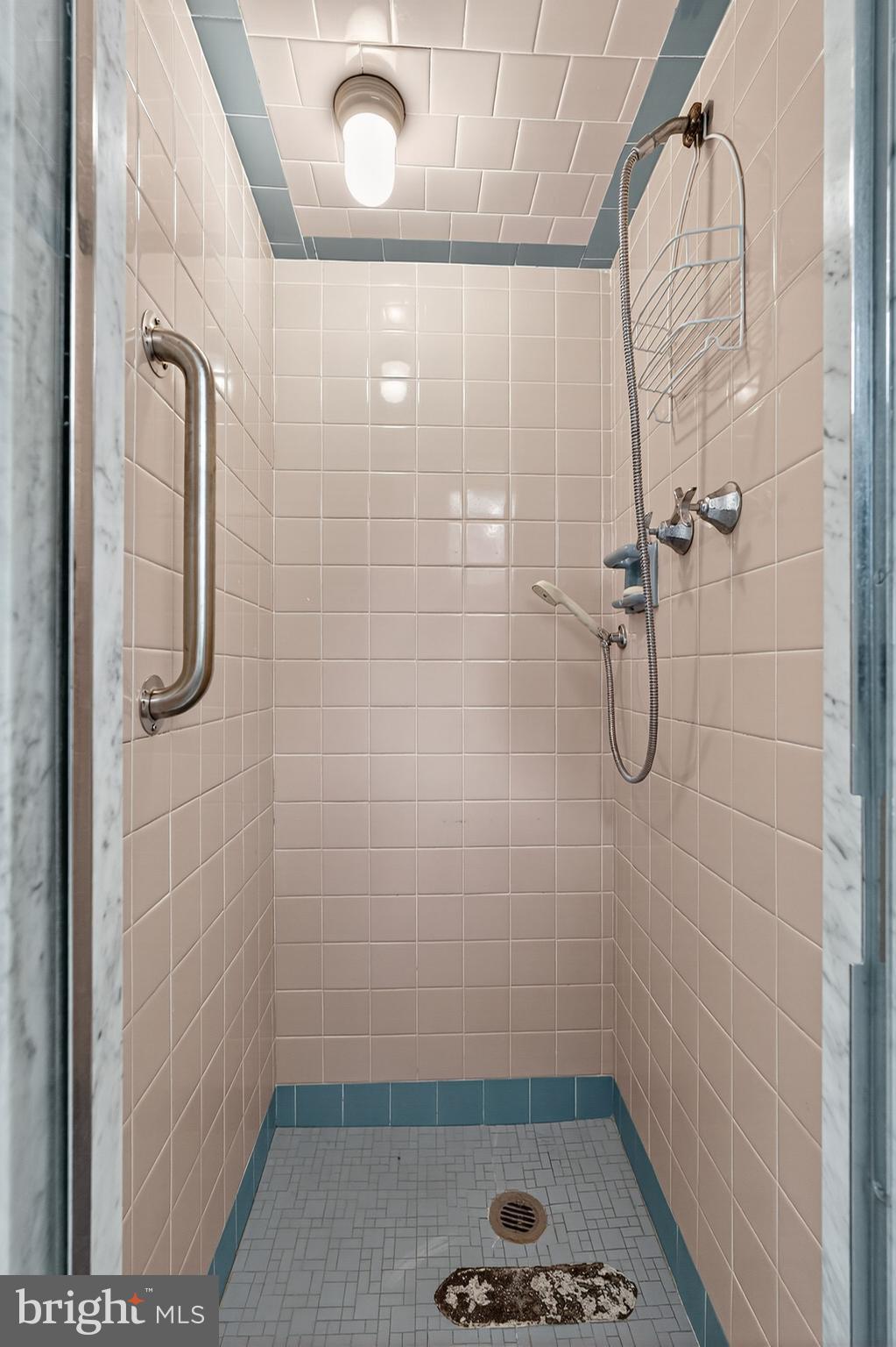 BUSTLETON - Residential