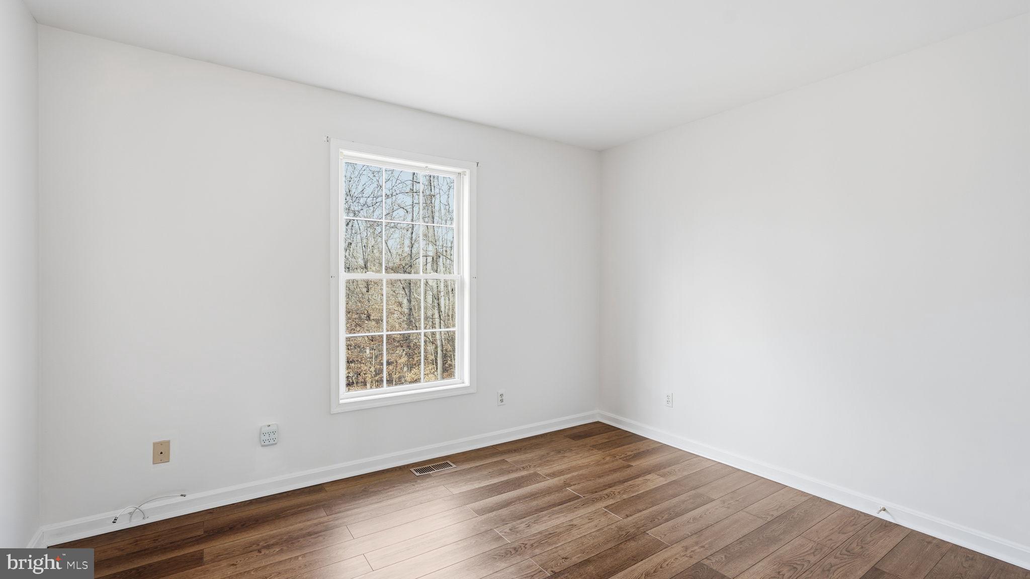 TALL OAKS - Residential