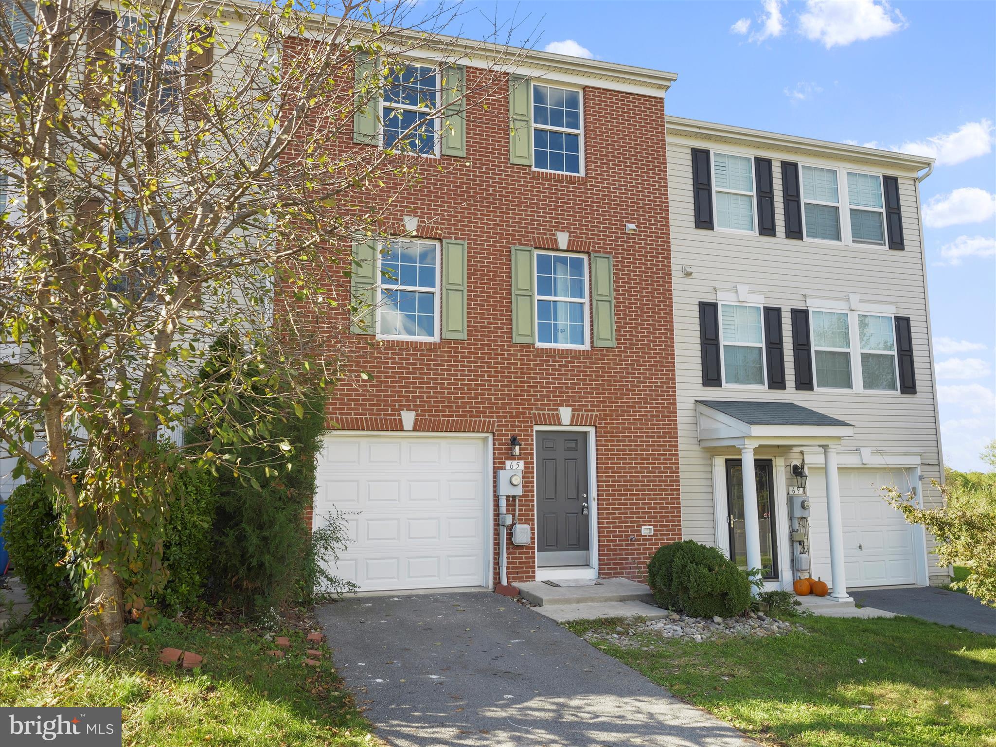 FAIRWAYS EAST - Residential