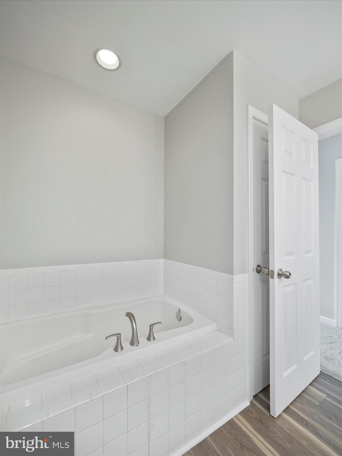 FAIRWAYS EAST - Residential