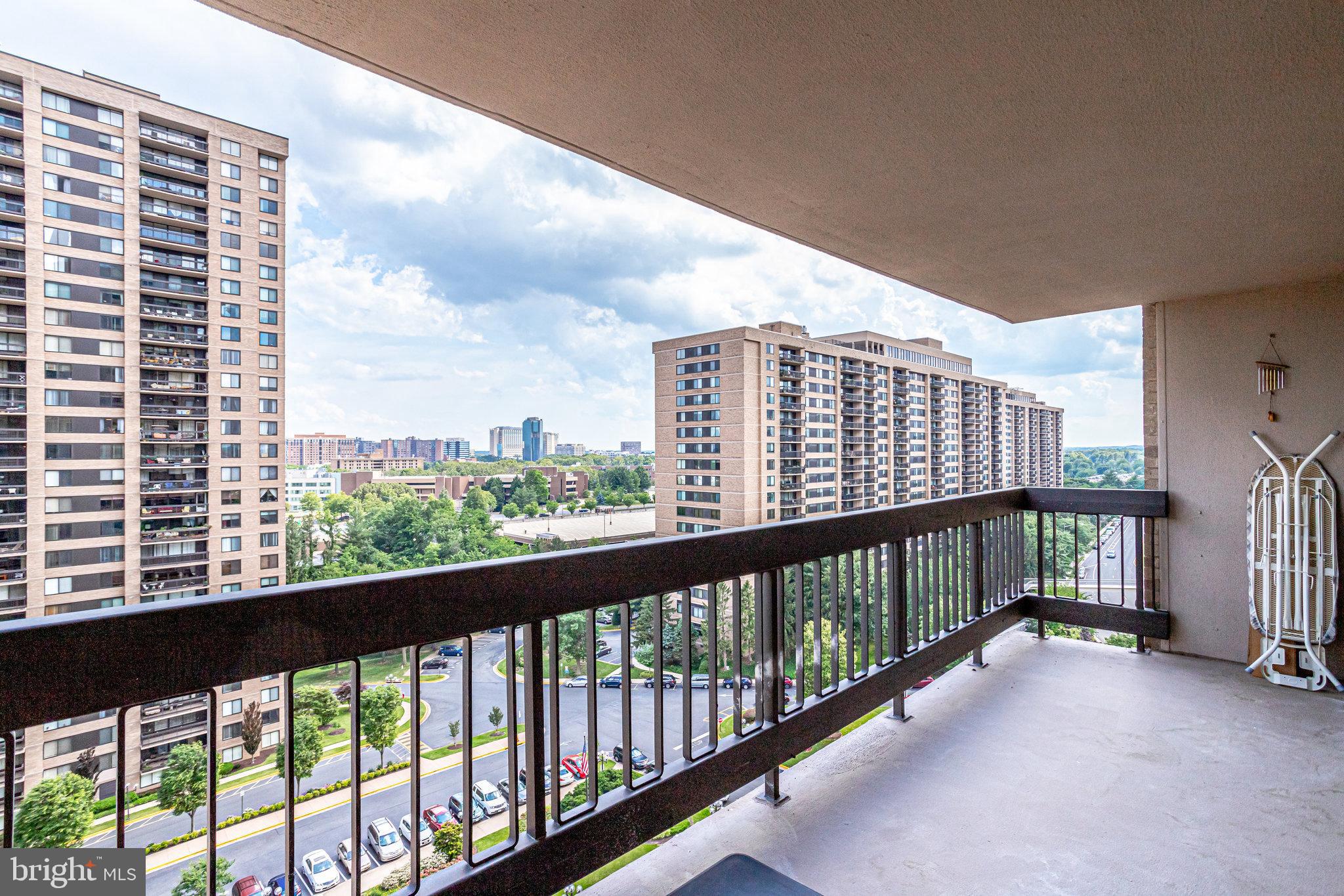 SKYLINE PLAZA - Residential