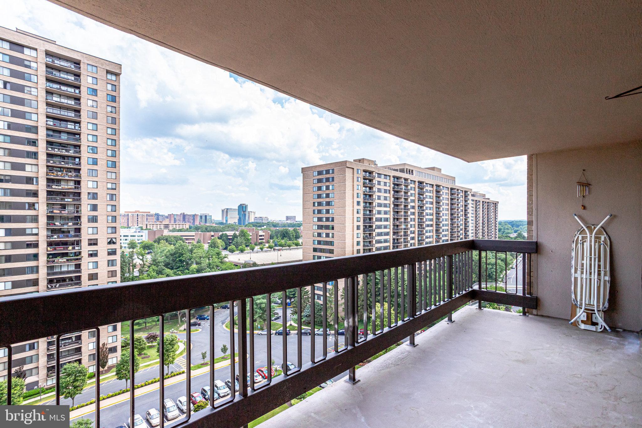 SKYLINE PLAZA - Residential