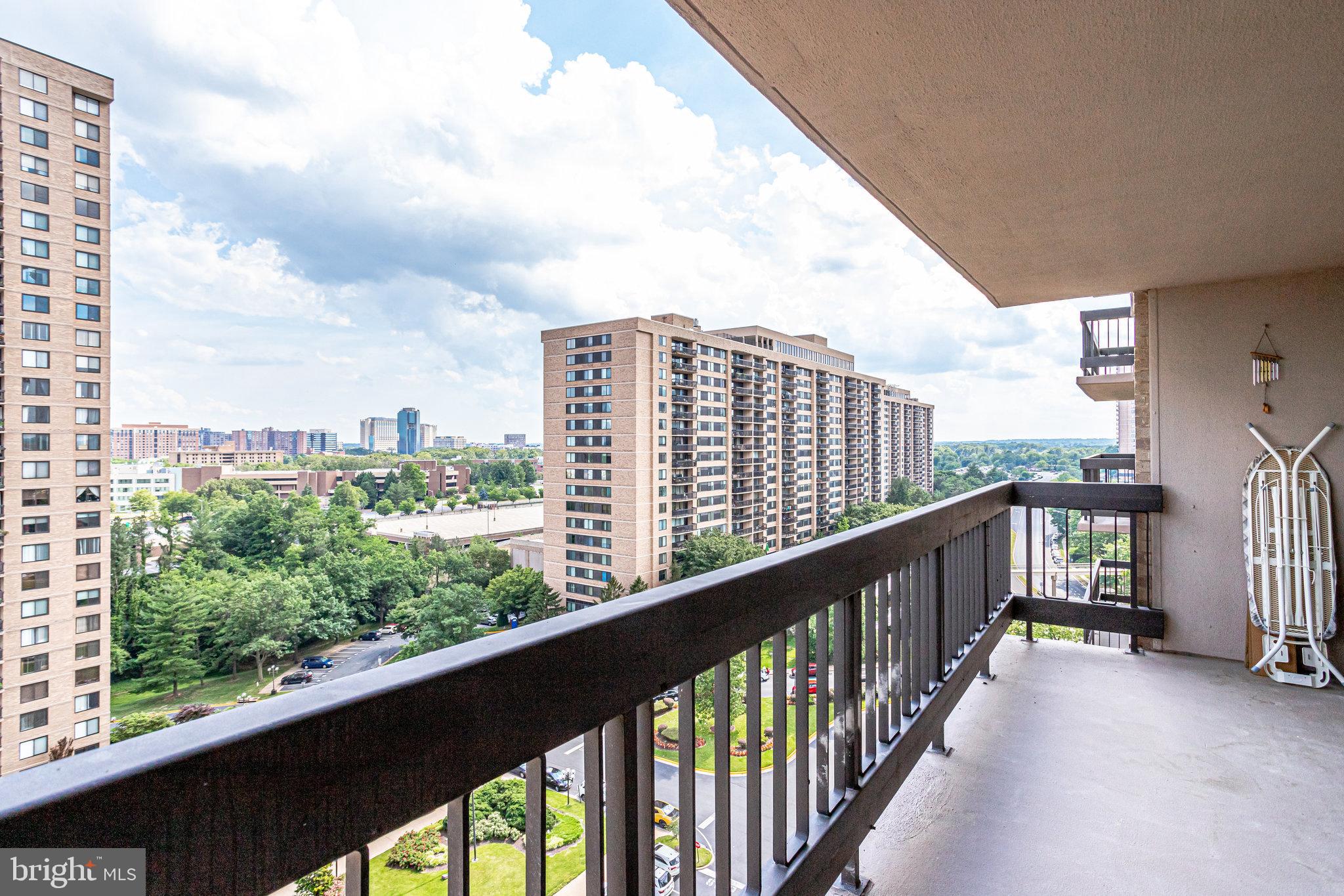 SKYLINE PLAZA - Residential