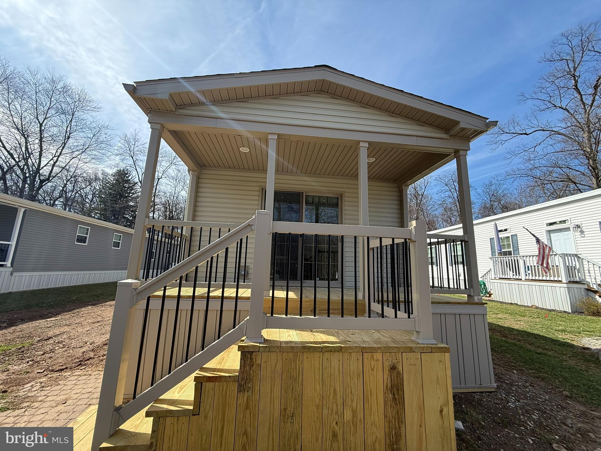 38 LAKEVIEW DRIVE