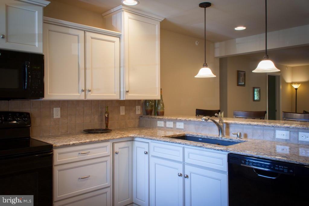 MEADOWS OF HIGHLAND - Residential