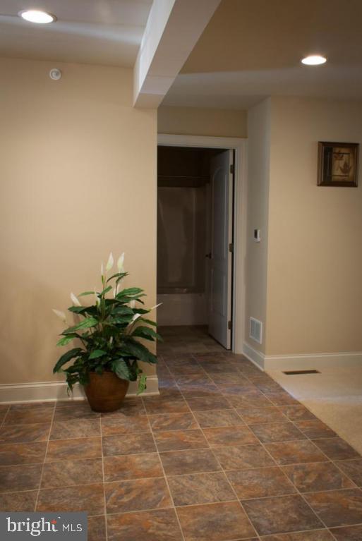 MEADOWS OF HIGHLAND - Residential