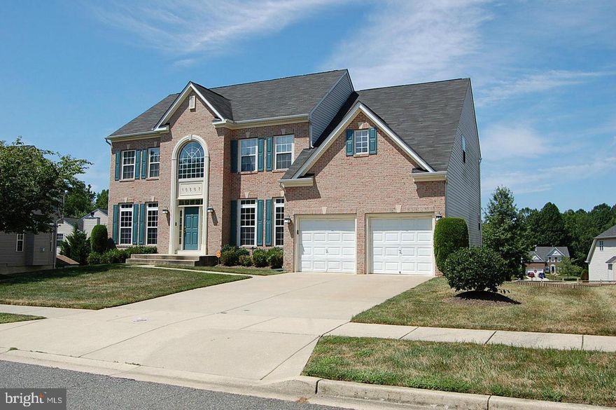 Back on the market, buyers' financing fell through... This seller is MOTIVATED $500.00 Seller's credit towards painting and some closing assistance will be offered.  Use our Preferred Lender and you could also receive a $5,000 Grant to use towards closing or your downpayment!!! 

A new roof was installed on July 17th, a New HVAC was installed on July 13th and a new Hot water heater was installed last year (2022).

Welcome Home!!! Full of light and convenient routes for commuting. Total hardwood floor house of Rosewood and/ BrazilianKoa 3-inch board 3/4" thick. 3 closets in MBR suite; sitting rm w/fireplace; his/her vanities in MBath; $12K of installed cabinets in Office; Family Rm electronics cases remain; phone control of all aspects of an alarm system; two pantries in Kitchen and center island, with large eating area.

Chair Railings, Crown Moldings, Curved Staircase, Dining Area, Kitchen - Eat-In, Kitchen - Island, Kitchen -Table Space, Primary Bath(s), Upgraded Countertops, Whirlpool/HotTub, Window Treatments, Wood Floors; Fireplace(s): 2, Fireplace - Glass Doors, Gas/Propane, Mantel(s), Screen; Air Cleaner, Dishwasher, Disposal, Exhaust Fan, Icemaker, Microwave, Oven - Wall, Oven/Range - Gas, Refrigerator, Washer/Dryer