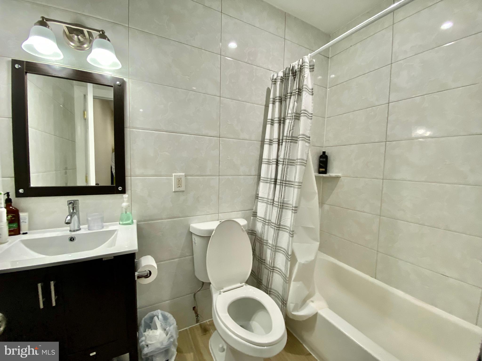 TEMPLE UNIVERSITY - Residential Lease