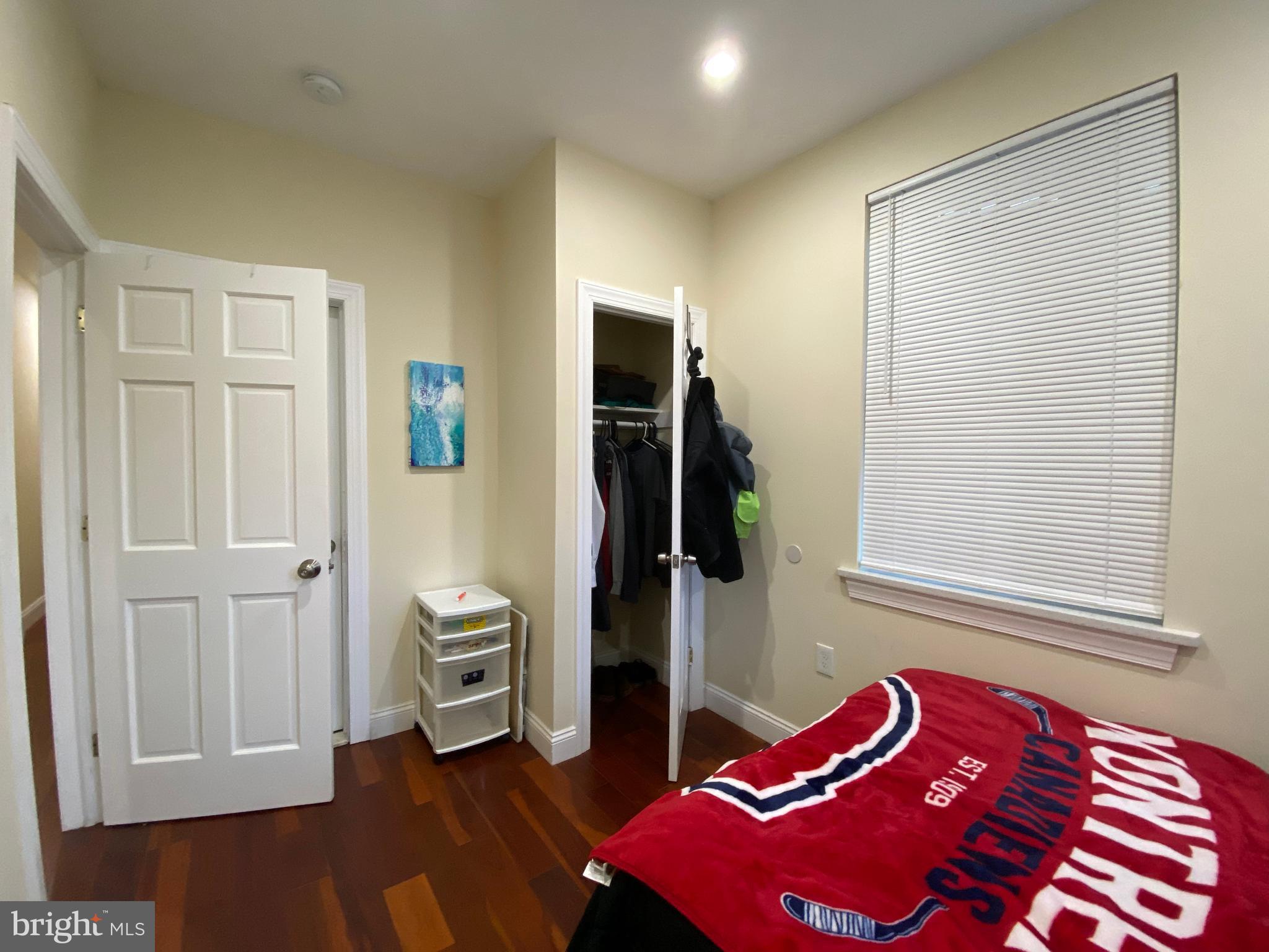 TEMPLE UNIVERSITY - Residential Lease