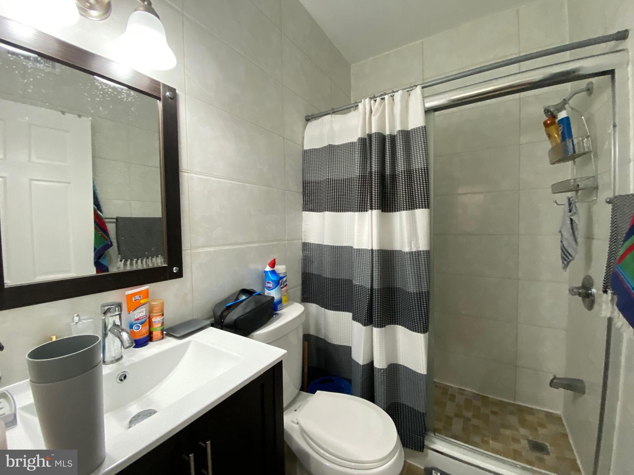 TEMPLE UNIVERSITY - Residential Lease