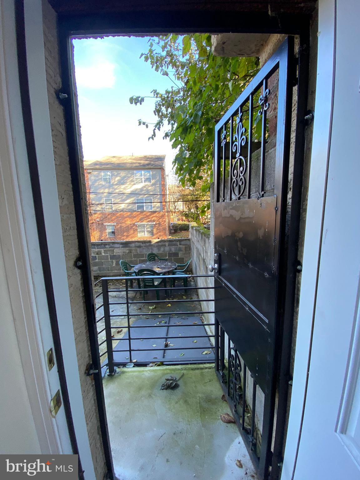 TEMPLE UNIVERSITY - Residential Lease