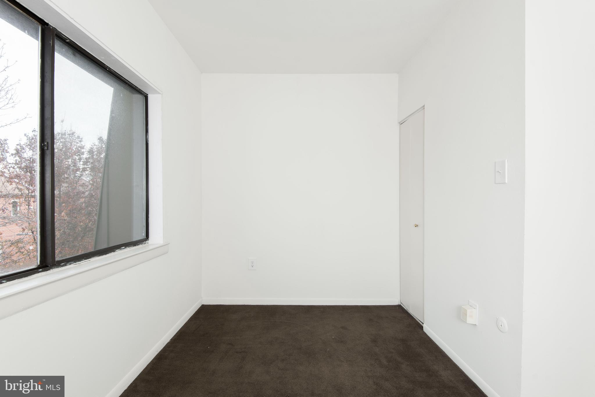 GRADUATE HOSPITAL - Residential Lease