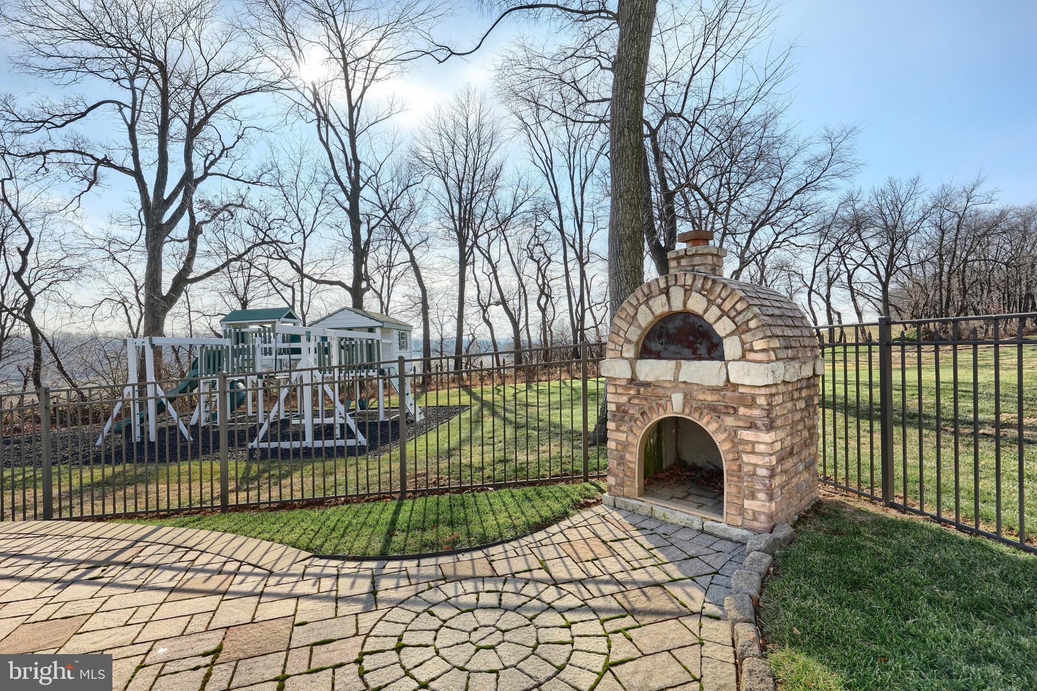 NORTH CODORUS TWP - Residential