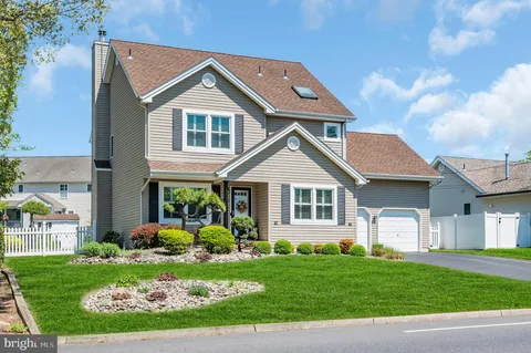 1632 Breakers Drive, Manahawkin, NJ MLS: NJOC2033884