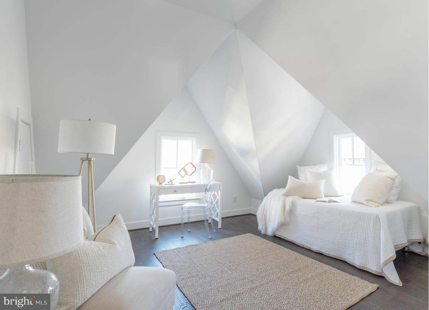 OLD TOWN - Residential