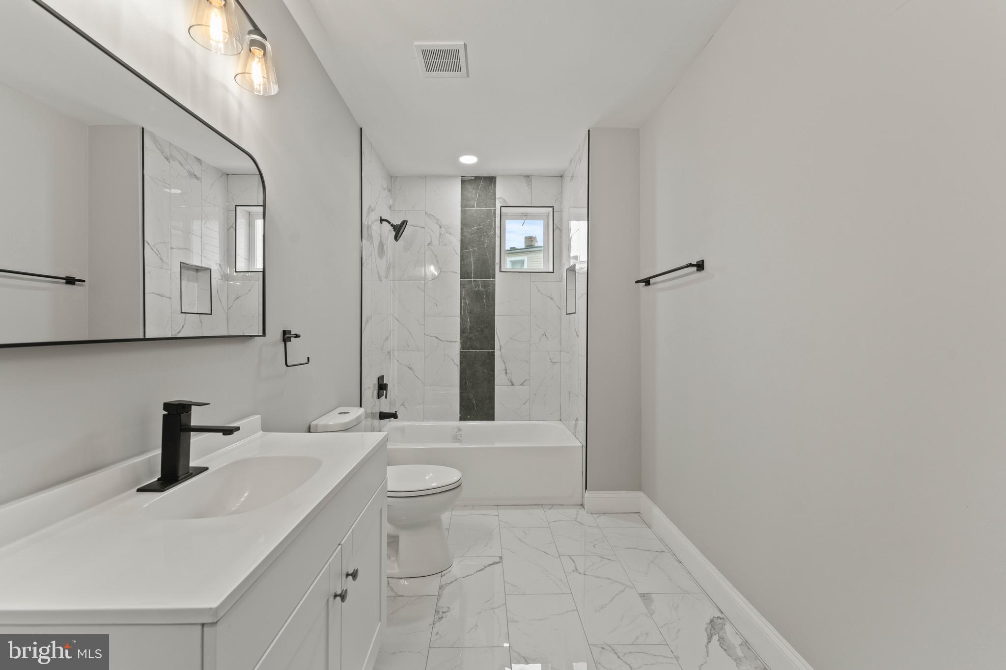 MONTEBELLO - Residential