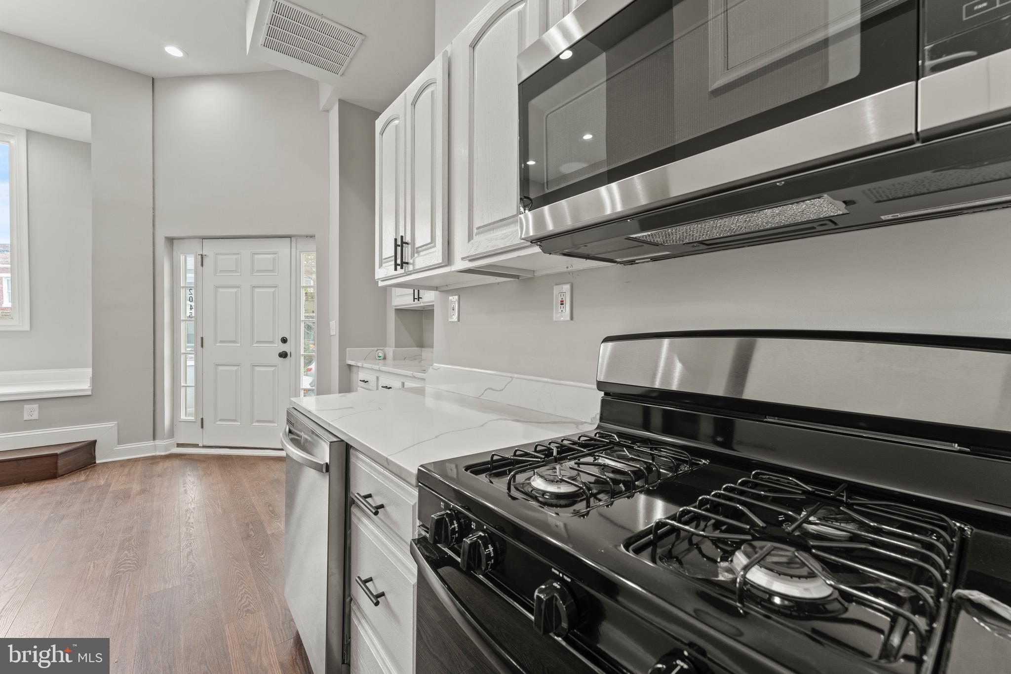 MONTEBELLO - Residential