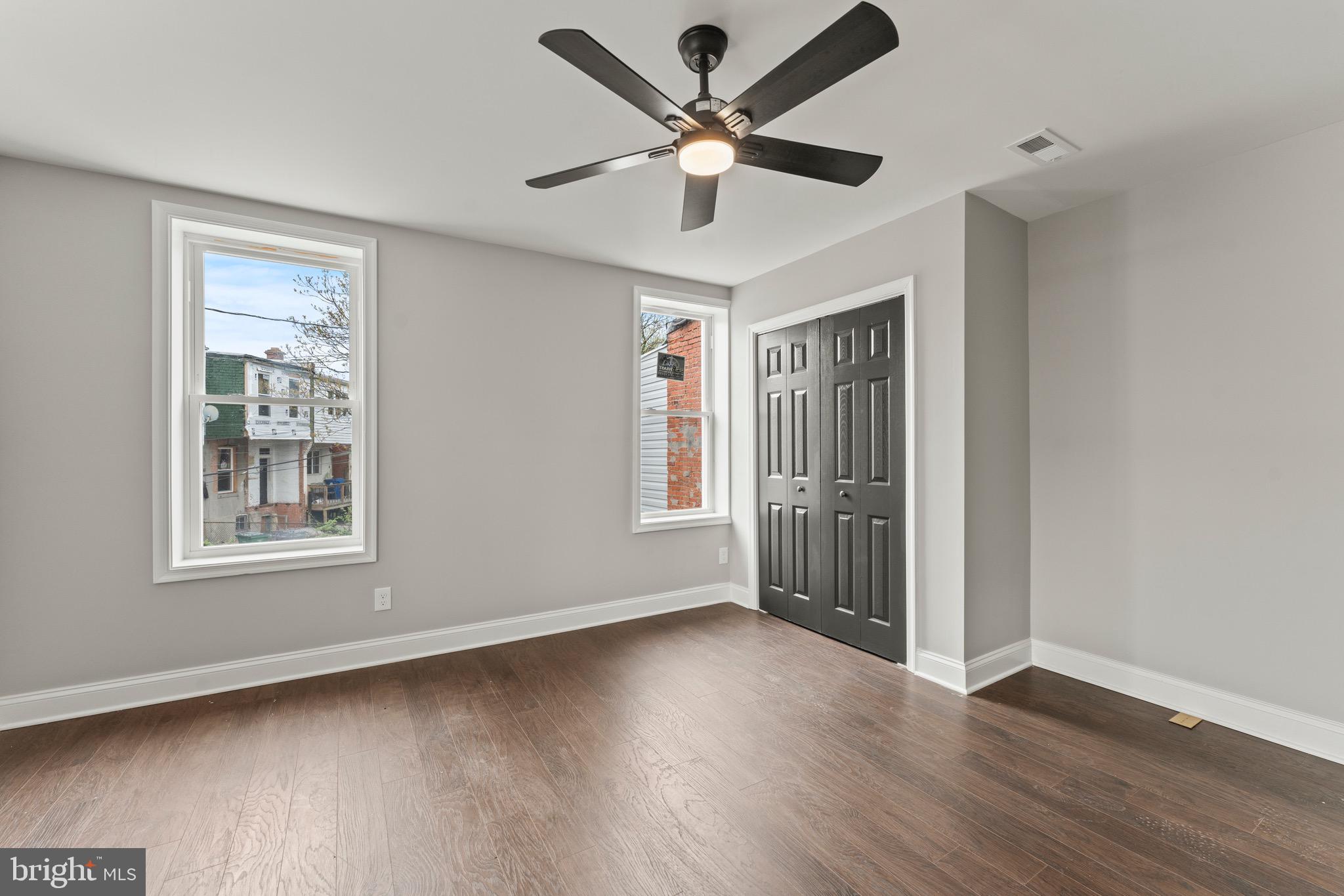 MONTEBELLO - Residential